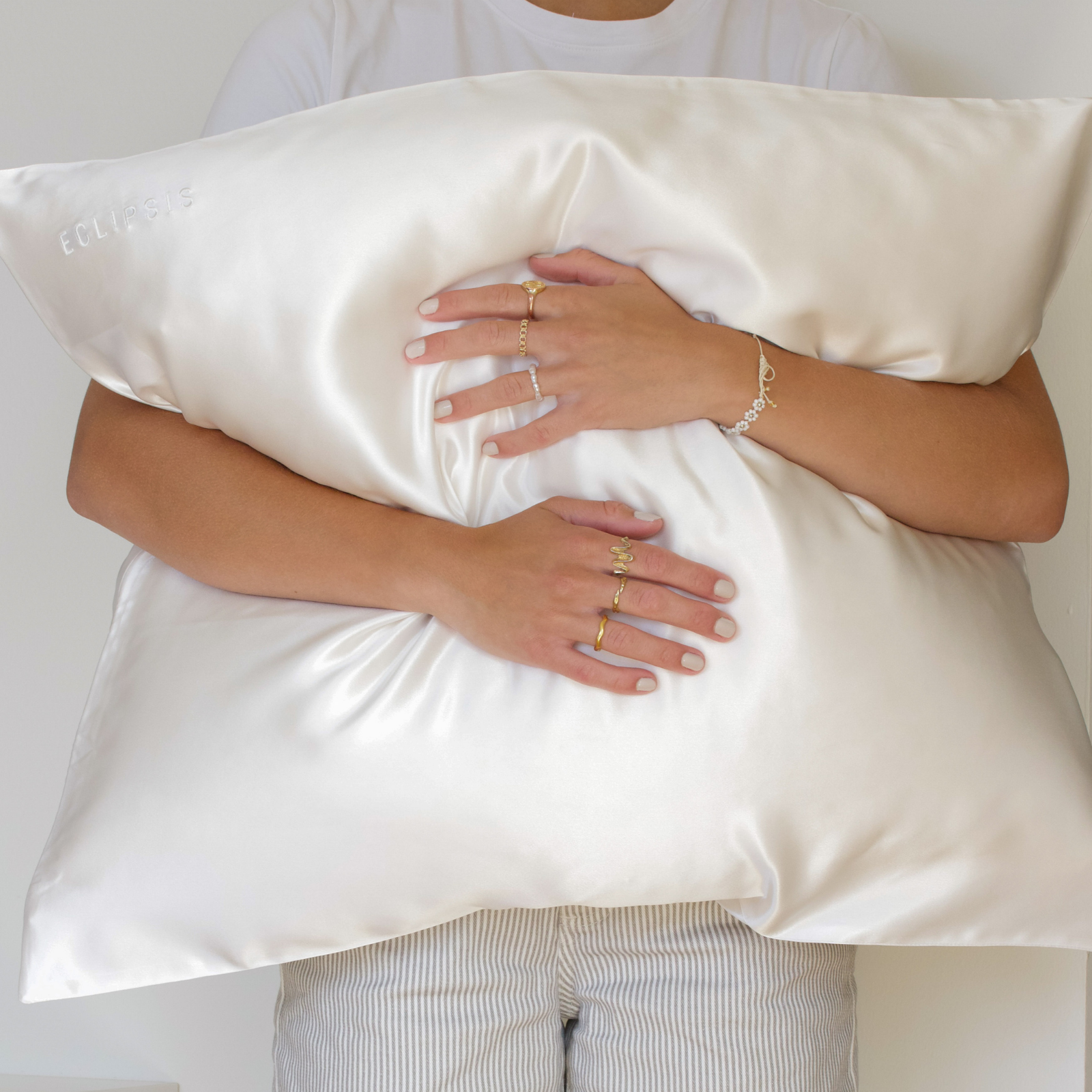 Eclipsis Silk Pillowcase - Anti-ance for all skin types
